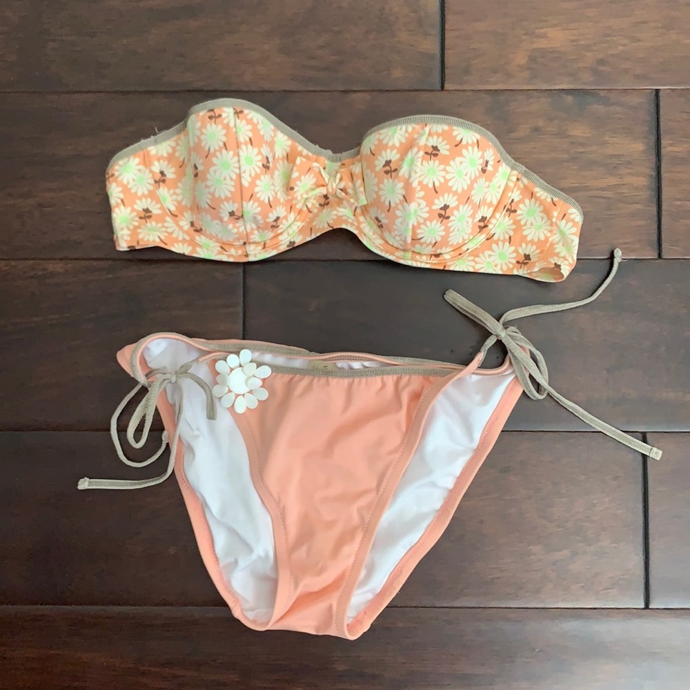 Victoria’s Secret floral bikini set
